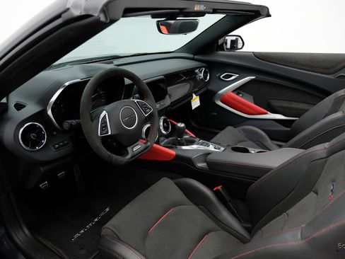 Used 2024 Chevrolet Camaro ZL1 RWD image 3