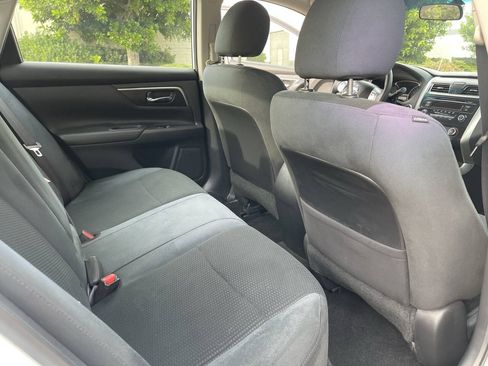 Used 2015 Nissan Altima 2.5 S FWD image 16