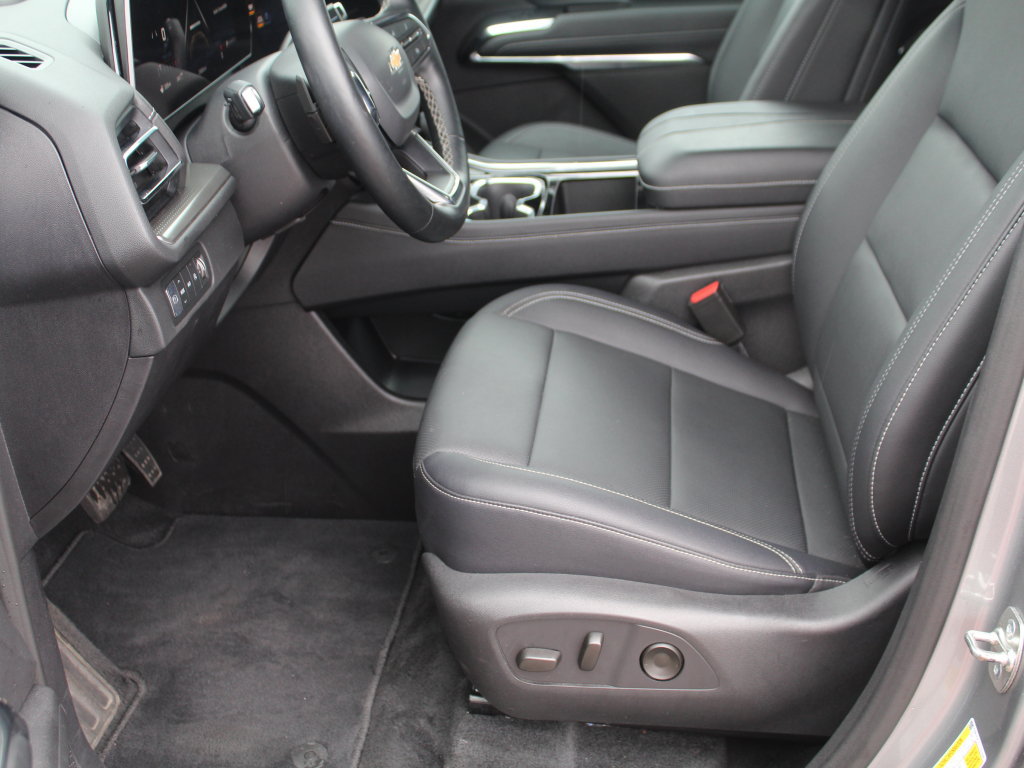 Used 2026 Chevrolet Traverse LT AWD/4WD image 10