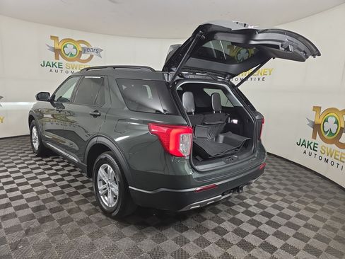 Used 2023 Ford Explorer XLT w/ Equipment Group 202A AWD/4WD image 34