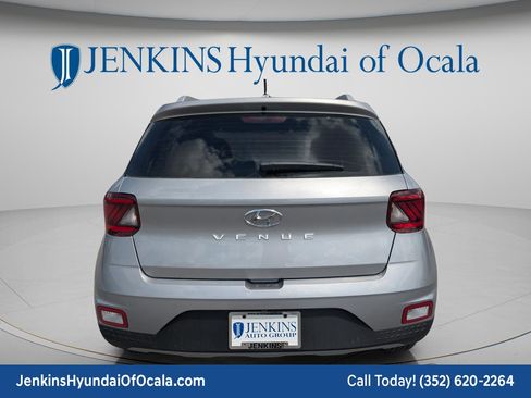 New 2026 Hyundai Venue SEL FWD image 5