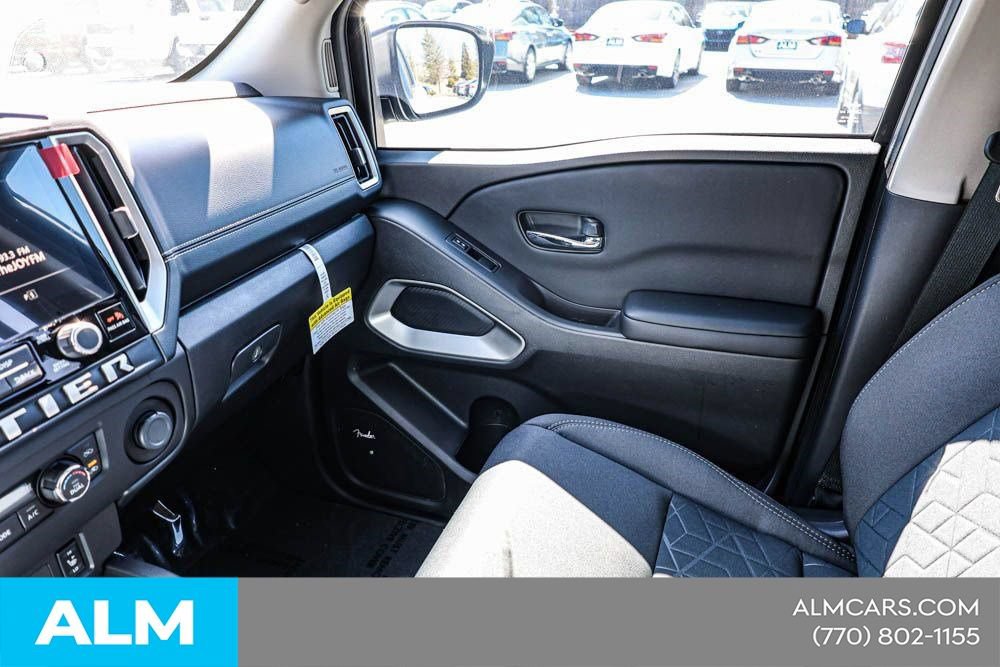 Certified 2025 Nissan Frontier SV w/ SV Convenience Package RWD image 43