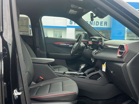 New 2025 Chevrolet TrailBlazer RS w/ Convenience Package image 32