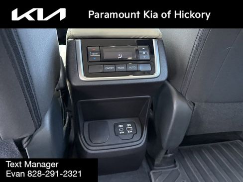 Used 2023 Subaru Ascent Premium w/ Convenience Package AWD/4WD image 17