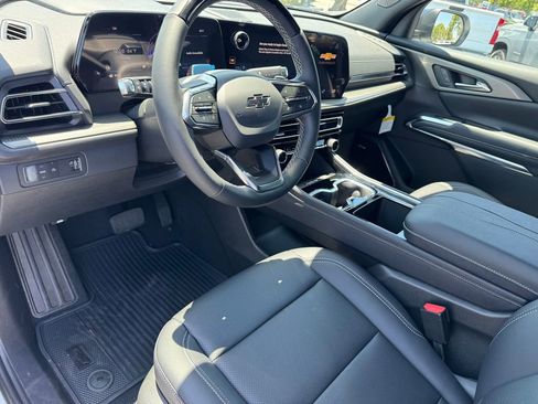 New 2026 Chevrolet Traverse LT w/ Enhanced Driving Package FWD image 18