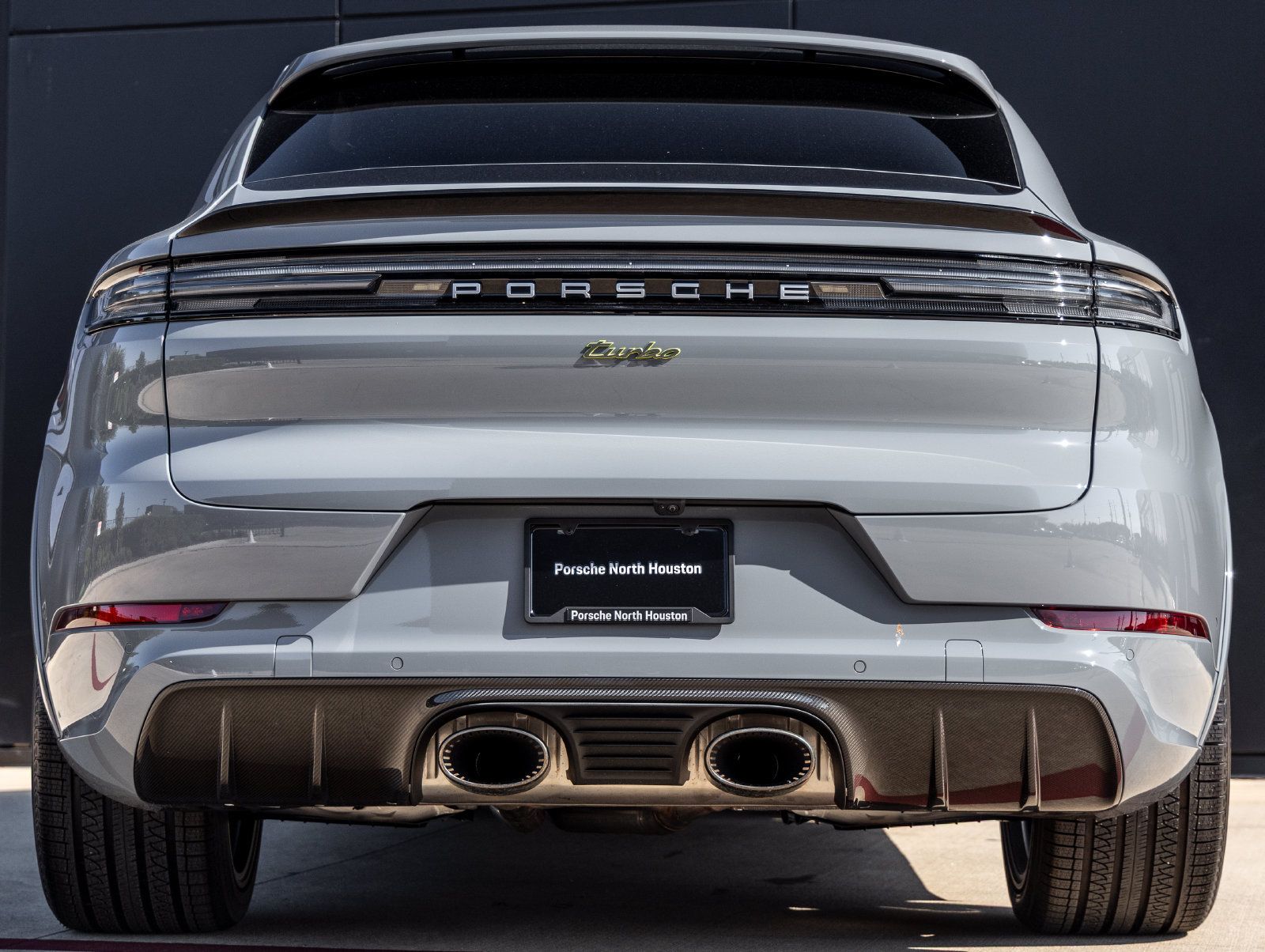 Certified 2025 Porsche Cayenne Turbo AWD/4WD image 10
