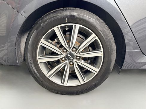 Used 2019 Kia Optima EX image 33
