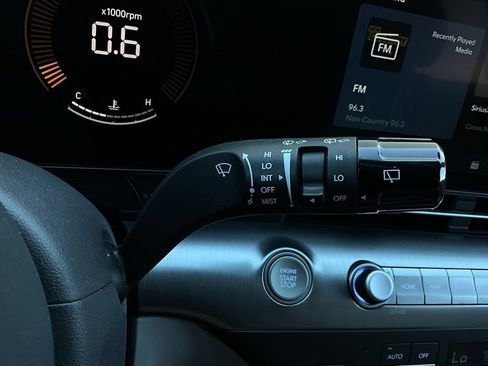 Used 2025 Hyundai Kona SEL image 38