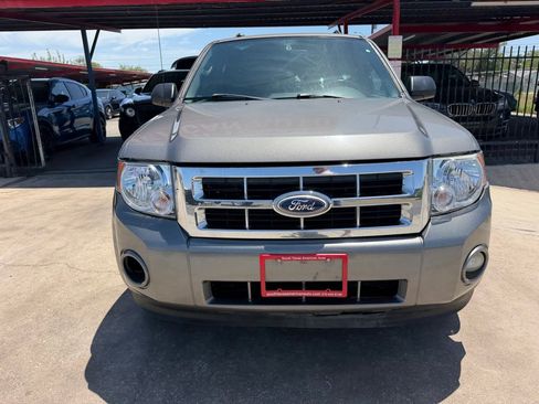 Used 2011 Ford Escape XLT AWD/4WD image 38