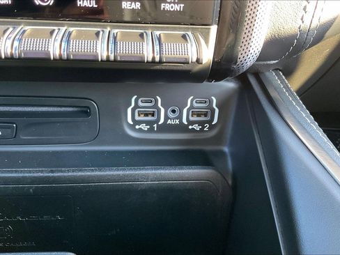 Certified 2019 RAM 3500 Limited image 32