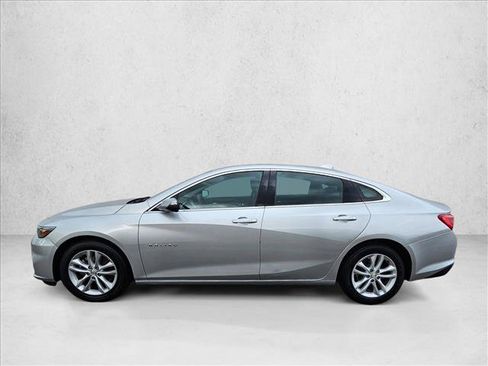 Used 2018 Chevrolet Malibu LT FWD image 8