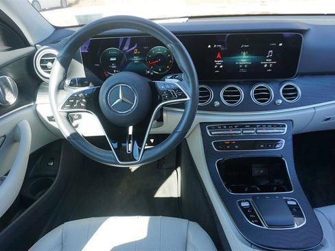 Used 2022 Mercedes-Benz E 350 Sedan image 6