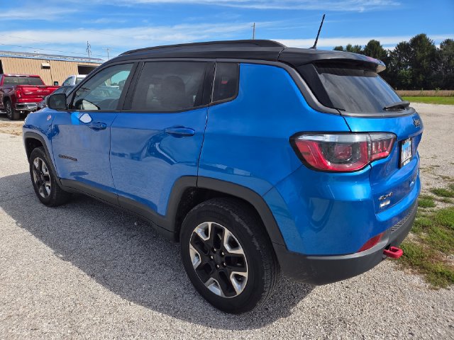 Used 2018 Jeep Compass Trailhawk w/ Cold Weather Group AWD/4WD image 3