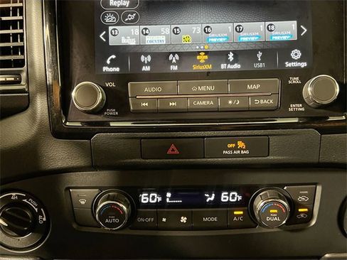 Used 2022 Nissan Frontier PRO-4X w/ Technology Package image 14