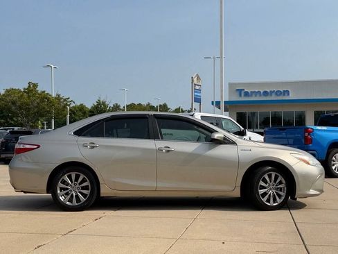Used 2016 Toyota Camry XLE FWD image 4