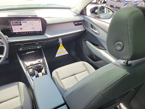 New 2026 Audi Q3 quattro 2.0T AWD/4WD image 24