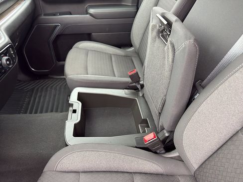 Used 2025 Chevrolet Silverado 1500 LT image 19