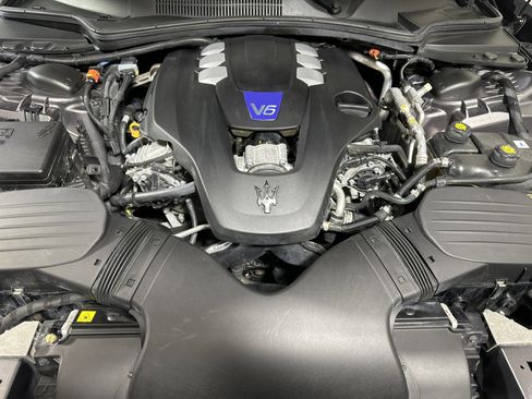 Used 2021 Maserati Ghibli S GranLusso image 28