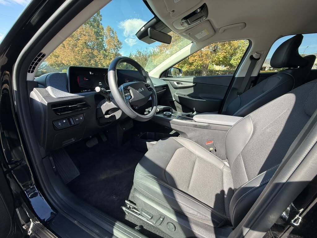 Used 2024 Kia EV6 Light AWD/4WD image 9