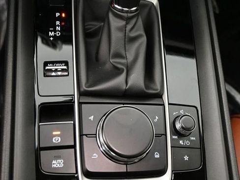 Certified 2025 MAZDA CX-50 Meridian Edition w/ Weather Package AWD/4WD image 12