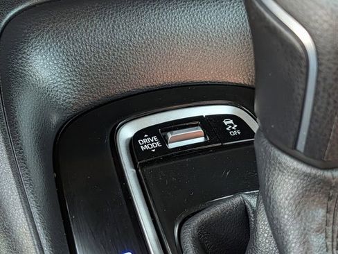Used 2025 Toyota Corolla SE FWD image 16