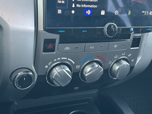 Used 2014 Toyota Tundra SR5 w/ SR5 Upgrade Package image 19