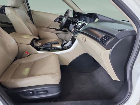 Used 2013 Honda Accord EX-L image 19