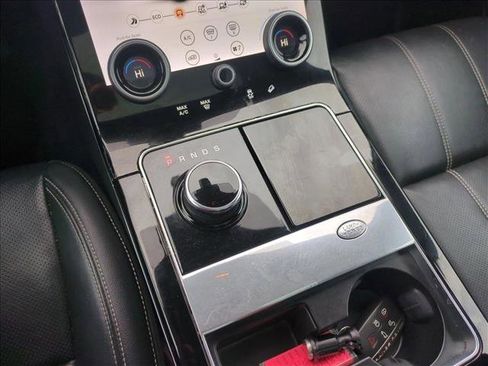 Used 2018 Land Rover Range Rover Velar S image 19