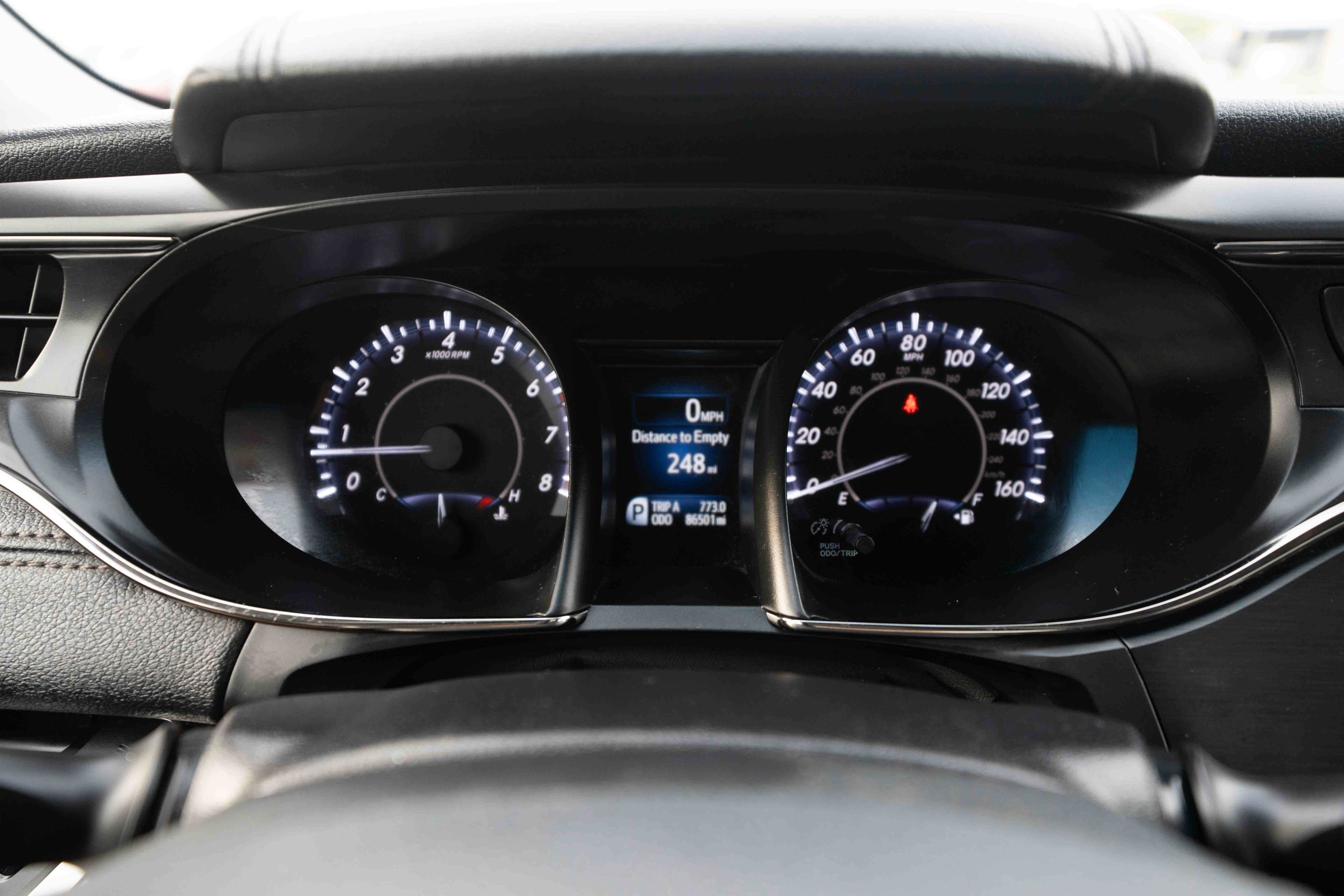 Used 2015 Toyota Avalon Limited FWD image 16