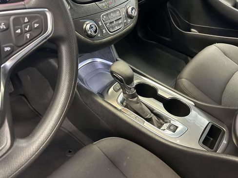 Used 2024 Chevrolet Malibu LT FWD image 20