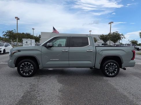 Used 2024 Toyota Tundra Limited AWD/4WD image 7