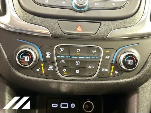 Used 2019 Chevrolet Equinox LT AWD/4WD image 17