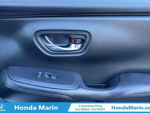 Certified 2025 Honda HR-V LX image 22