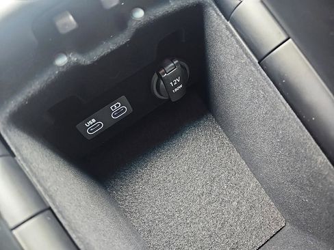 Used 2025 Genesis G80 3.5T Sport image 26