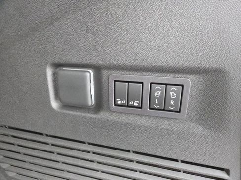 New 2026 GMC Yukon XL Denali w/ Sun & Power Step Package image 20