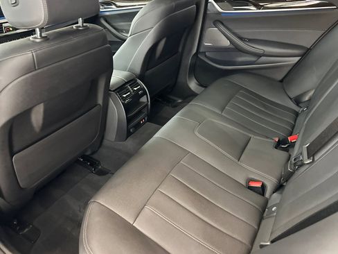 Certified 2023 BMW 530e 530e w/ M Sport Package image 15