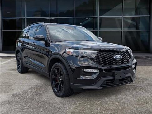 Used 2023 Ford Explorer ST w/ Equipment Group 401A AWD/4WD image 2