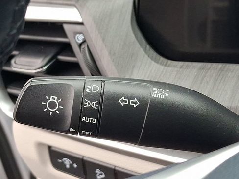Used 2023 Kia Telluride EX w/ EX Captain's Chair Package AWD/4WD image 27