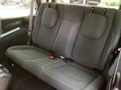 Used 2024 Jeep Wrangler Sport AWD/4WD image 4