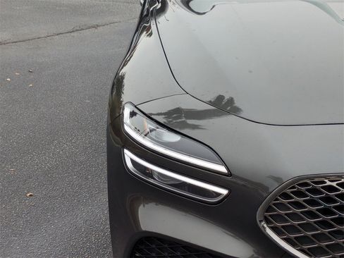 Used 2024 Genesis G70 2.5T image 10