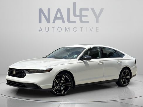 Used 2025 Honda Accord Sport image 1