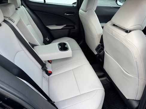 Used 2024 Lexus UX 250h FWD w/ Premium Package image 20