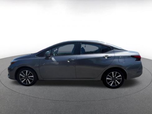 Used 2025 Nissan Versa SV FWD image 9