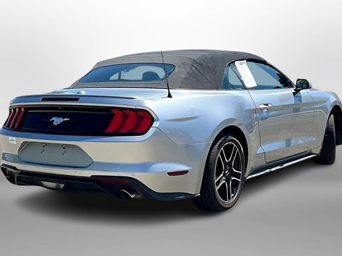 Used 2022 Ford Mustang Premium image 11