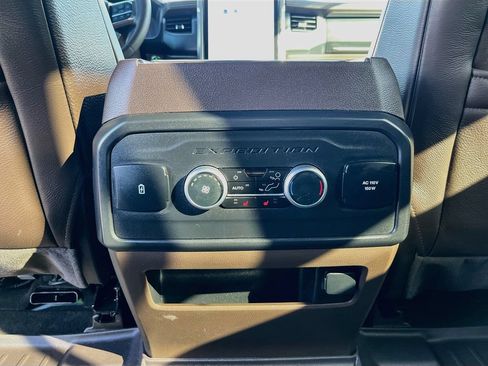 Used 2024 Ford Expedition Max King Ranch RWD image 26