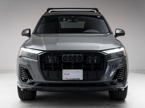 Used 2025 Audi Q7 3.0T Premium Plus AWD/4WD image 32