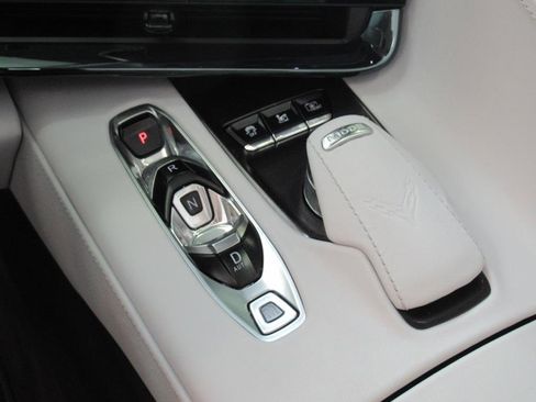 Used 2025 Chevrolet Corvette Z06 image 24