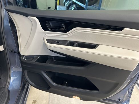 Certified 2025 Honda Odyssey Elite image 16