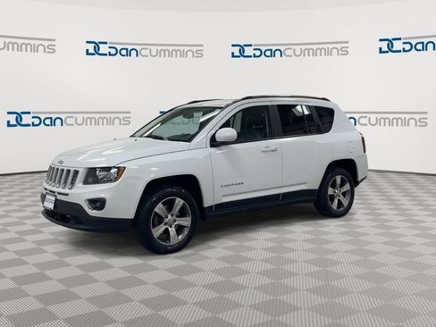 Used 2017 Jeep Compass High Altitude FWD image 4