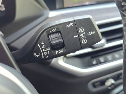 Used 2022 BMW X5 xDrive45e w/ M Sport Package image 32